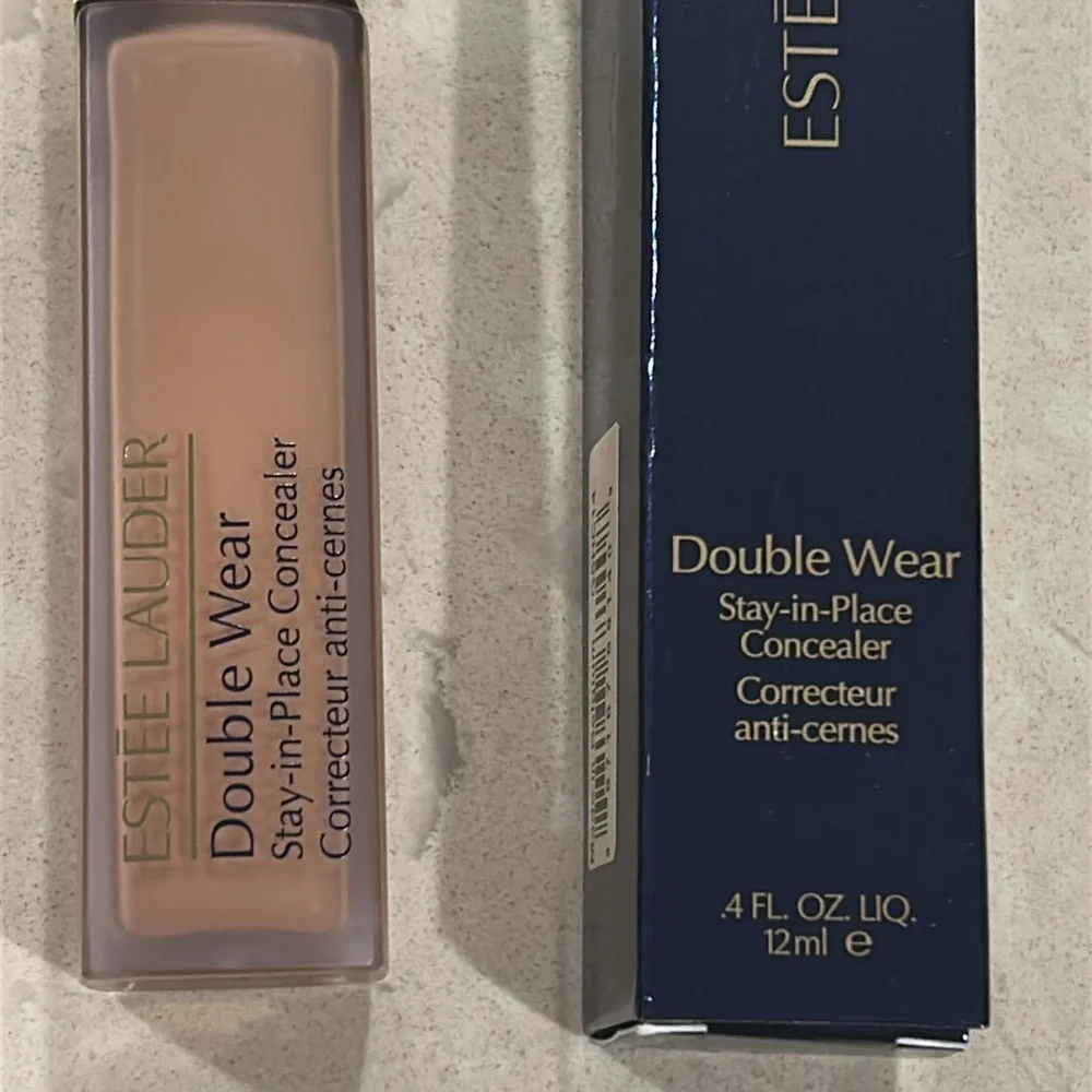 ESTEE LAUREN | Double Wear Stay In Place Concealer 4C